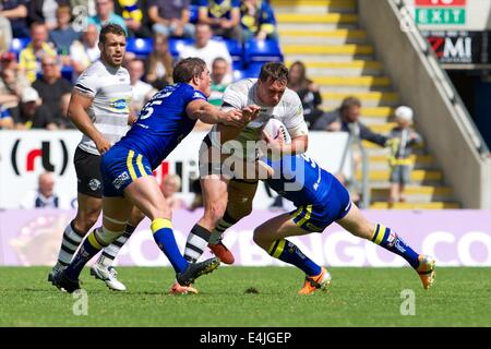 Warrington, Royaume-Uni. Le 13 juillet, 2014. Super League Rugby. Warrington Wolves contre London Broncos. Warrinton Les loups prop Ben Harrison en action. Credit : Action Plus Sport/Alamy Live News Banque D'Images