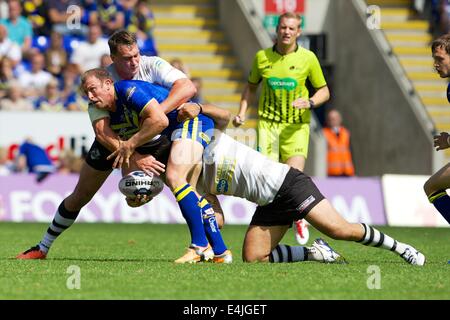 Warrington, Royaume-Uni. Le 13 juillet, 2014. Super League Rugby. Warrington Wolves contre London Broncos. Warrinton Les loups prop Ben Harrison en action. Credit : Action Plus Sport/Alamy Live News Banque D'Images