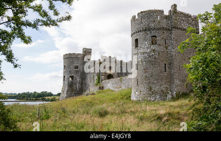 Château de Carew à Pembrokeshire, Pays de Galles du sud-ouest. Banque D'Images