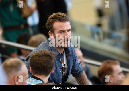 Rio de Janeiro, Brésil. Le 13 juillet, 2014. Ancien joueur de l'Angleterre David Beckham est vu avant la finale entre l'Allemagne et l'Argentine de la Coupe du Monde FIFA 2014 à l'Estadio do du stade Maracana à Rio de Janeiro, Brésil, le 13 juillet 2014. Credit : Lui Siu Wai/Xinhua/Alamy Live News Banque D'Images