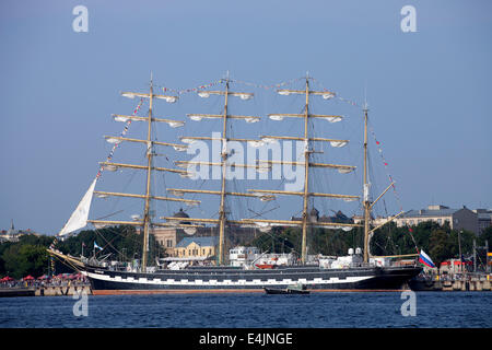 RIGA, Lettonie - 26 juillet : grand voilier russe Kruzenshtern pendant la Tall Ships Races 26 juillet 2013 Riga, Lettonie. Kruzenshtern est Banque D'Images