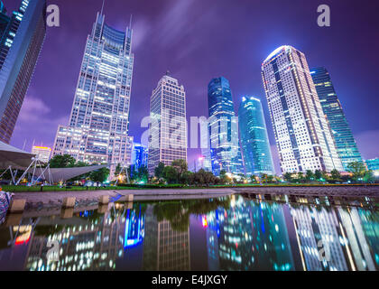 Shanghai, Chine cityscape de Binjiang Park. Banque D'Images