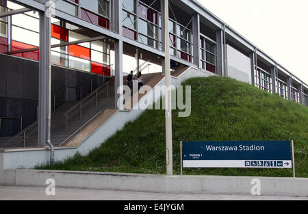 La Gare du Stade National à Varsovie Banque D'Images