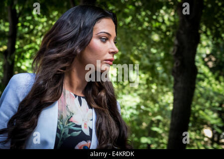 Londres, Royaume-Uni. 14 juillet, 2014. Tulisa Contostavlos arrive à Southwark Crown Court à Londres Crédit : Guy Josse/Alamy Live News Banque D'Images