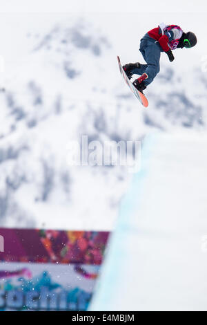 Concurrent dans Men's snowboard halfpipe aux Jeux Olympiques d'hiver de Sotchi en 2014, Banque D'Images