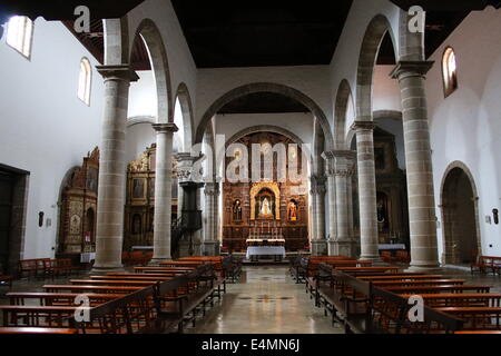 Intérieur de l'église du 17ème siècle et le couvent de San Agustín à La Orotava, Tenerife, Espagne Banque D'Images