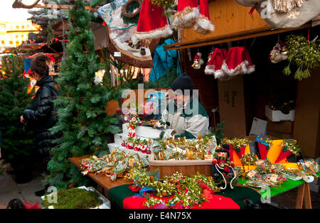 Fira de Santa Llucia (marché de Noël) Catalogne Espagne Barcelone... Banque D'Images