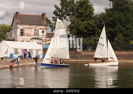 Birmingham le Midland Sailing Club fonctionne sur les eaux du réservoir d'Edgbaston Birmingham UK dans le centre-ville Banque D'Images