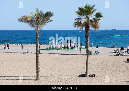 La plage de Barceloneta à Barcelone, Catalogne, Espagne. Banque D'Images