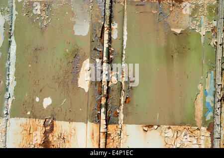 Old rusty metal avec les rayures et les fissures texture background Banque D'Images