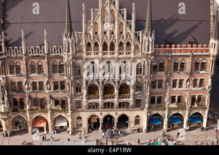 Nouvelle mairie sur la place Marienplatz à Munich, Bavière, Allemagne Banque D'Images