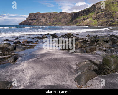 Plage de sable fin à la baie de Talisker, Isle of Skye, Scotland, UK Banque D'Images