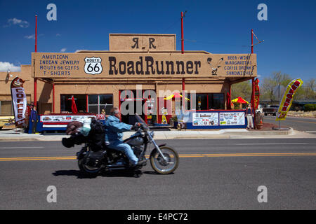 Passage moto boutique Roadrunner, Seligman, États-Unis historique Route 66, Arizona, USA Banque D'Images