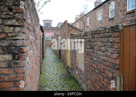 La ruelle sur l'ensemble de couronnement à la Stree ITV Granada Studios, Quay Street, Manchester, UK Banque D'Images