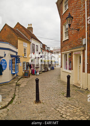 Rue pavée, à Lymington New Forest District Hampshire UK Banque D'Images