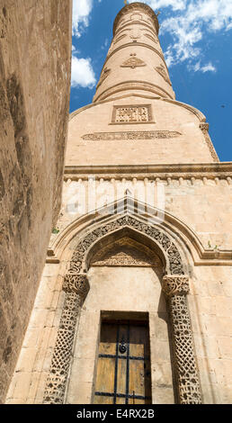 Minaret de la grande mosquée ou Ulu Cami, Mardin, Anatolie, Turquie Banque D'Images