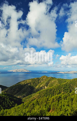 Voir l'île d'Alimia et sur la mer Égée, Rhodes Dodécanèse, Mer Égée, Grèce, Europe Banque D'Images