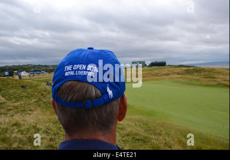 Royal Liverpool Golf Club, Hoylake, Angleterre. 16 juillet, 2014. Retour d'un prévôt au cap, donnant sur le 13e trou. Credit : rsdphotography/Alamy Live News Banque D'Images