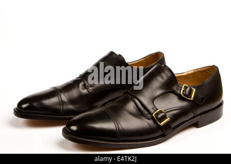 Close-up de l'élégant chaussures pour hommes sur fond blanc Banque D'Images