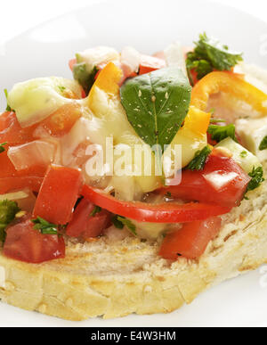 Pain perdu aux légumes et fromage Banque D'Images