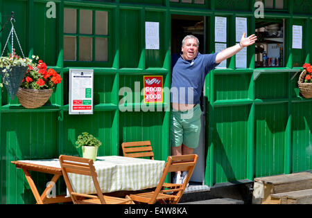 Londres, Angleterre, Royaume-Uni. Cabmen's shelter / Rafraîchissements kiosk (maintenant Kate's Plateau cabine alimentaire) à Russell Square. Banque D'Images