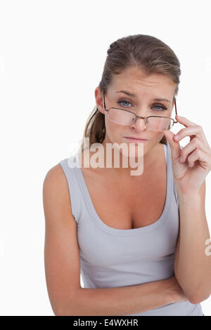 Portrait d'une jeune femme avec des lunettes Banque D'Images