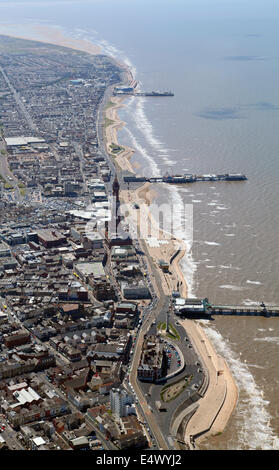 Vue aérienne de front de mer de Blackpool, Royaume-Uni Banque D'Images