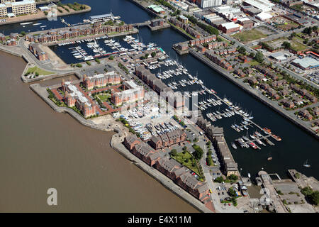 Vue aérienne de la marina à Liverpool, Royaume-Uni Banque D'Images