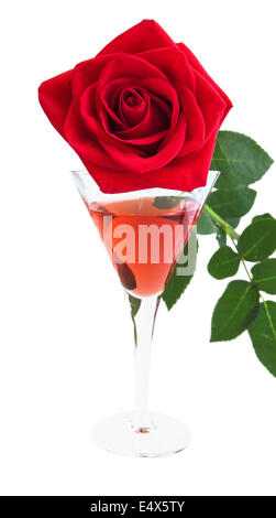 Rose rouge et l'alcool dans un verre de célébration Banque D'Images