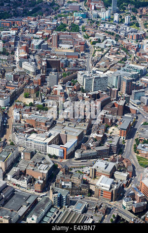 Le centre-ville de Sheffield à partir de l'air, juillet 2014, dans le sud du Yorkshire, dans le Nord de l'Angleterre, Royaume-Uni Banque D'Images