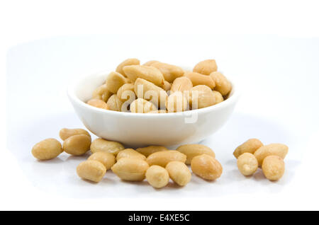 Arachides salées. Noix dans un petit bol Banque D'Images