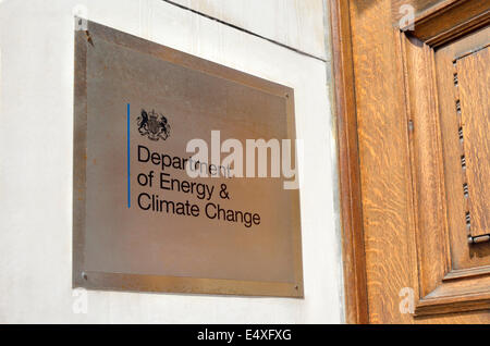 Londres, Angleterre, Royaume-Uni. Ministère de l'énergie et le changement climatique, Whitehall Banque D'Images