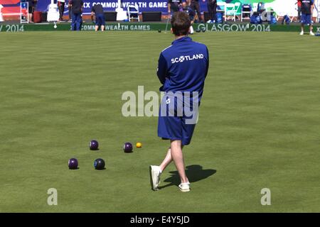 Kelvingrove Lawn Bowls Center, Glasgow, Écosse, Royaume-Uni, jeudi, 17 juillet 2014. Entraînement de l'équipe écossaise sur le site du concours de coupes de pelouse des Jeux du Commonwealth 2014 Banque D'Images