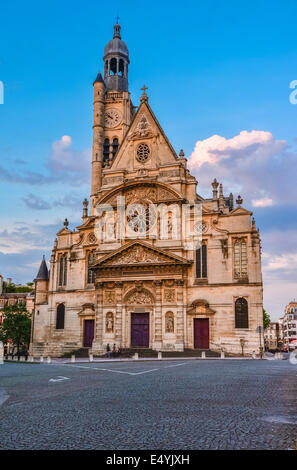 Saint-Etienne-du-Mont est une église à Paris, France, situé sur la Montagne Sainte-Geneviève, près du Panthéon. Banque D'Images