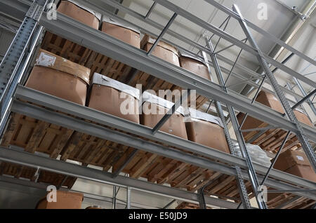 Stock de boîtes avec grande hauteur Banque D'Images