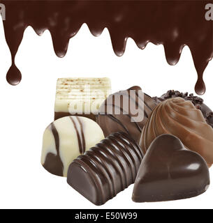 Confiseries au chocolat sur fond blanc Banque D'Images