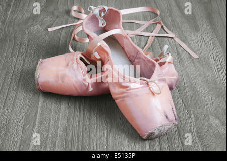 Chaussures de ballet de vieux rose Banque D'Images