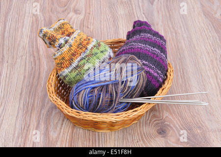 Tricoter des chaussettes Banque D'Images