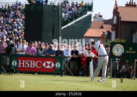 Hideki Matsuyama (JPN), le 17 juillet 2014 - Golf : Hideki Matsuyama Japon de tees off sur le troisième trou lors du premier tour de la 143e British Open Championship au Royal Liverpool Golf Club à Hoylake, Angleterre. (Photo de Koji Aoki/AFLO SPORT) Banque D'Images