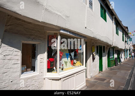 Lady Row (connu à l'origine sous le nom De Notre Dame's Row) magasins magasins en été Goodrawgate York North Yorkshire Angleterre Royaume-Uni GB Grande-Bretagne Banque D'Images