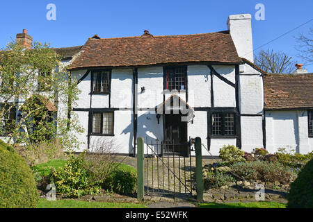 Cannon Cottage, la High Street, Chobham, Surrey, Angleterre, Royaume-Uni Banque D'Images