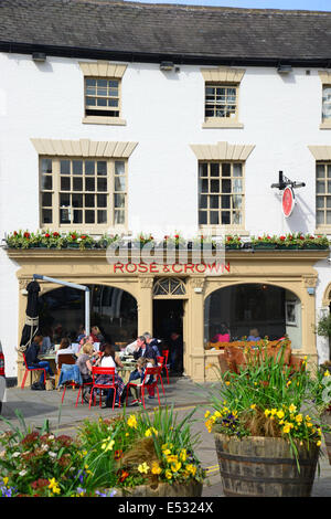 Le Rose & Crown Pub, Place du marché, Warwick, Warwickshire, Angleterre, Royaume-Uni Banque D'Images