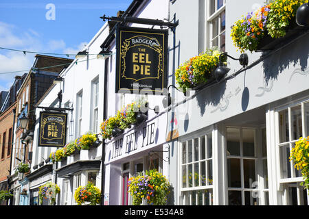 L'Anguille Pie Pub, Rue de l'Église, Twickenham, London Borough of Richmond upon Thames, Grand Londres, Angleterre, Royaume-Uni Banque D'Images