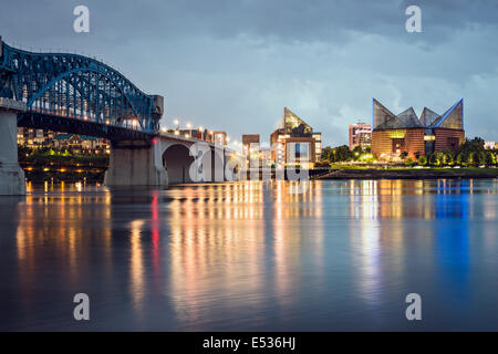 Chattanooga, Tennessee, États-Unis centre-ville la nuit. Banque D'Images