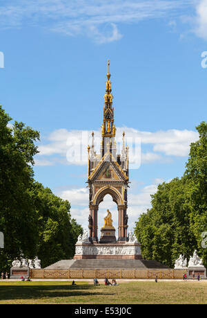 Le Prince Albert Memorial, Hyde Park, Londres, vu de l'Est Banque D'Images