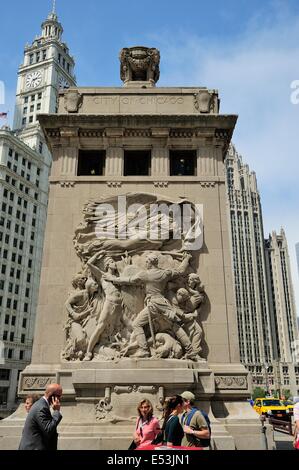 Chicago's Du Sabal ou Michigan Avenue Bridge tower la sculpture. Banque D'Images