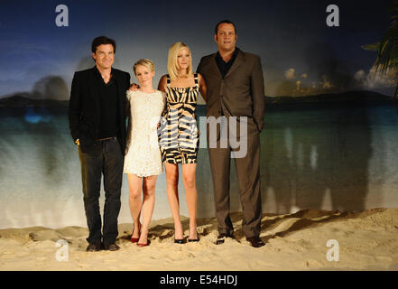 London, UK, UK. 15 Oct, 2009. Jason Bateman, Kristen Bell, Malin Akerman et Vince Vaughn assister à un photocall pour promouvoir "des Couples Retreat' à l'hôtel Claridges. © Ferdaus Shamim/ZUMA/Alamy Fil Live News Banque D'Images