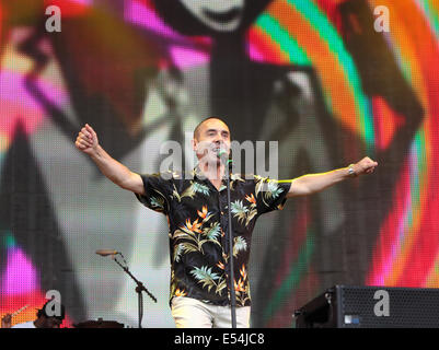 Perth, en Écosse. 20 juillet, 2014. . 20 juillet, 2014. Matt Bianco, jouer le Rewind Ecosse Festival, Scone Palace, Perth, dimanche 20 juillet 2014, le Crédit : Derek Allan/Alamy Live News Banque D'Images