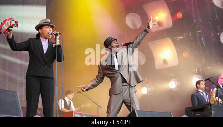 Perth, en Écosse. 20 juillet, 2014. . 20 juillet, 2014. The Selecter, jouer le Rewind Ecosse Festival, Scone Palace, Perth, dimanche 20 juillet 2014, le Crédit : Derek Allan/Alamy Live News Banque D'Images