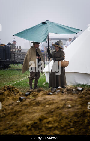 Westenhanger, Kent, UK. 20 juillet, 2014. 'La Guerre et Paix Revival' événement à Westenhanger. La guerre avec les reconstitutions historiques, fancy dress, réel et la réplique de souvenirs et de bien plus encore. Crédit : Tom Arne Hanslien/Alamy Live News Banque D'Images